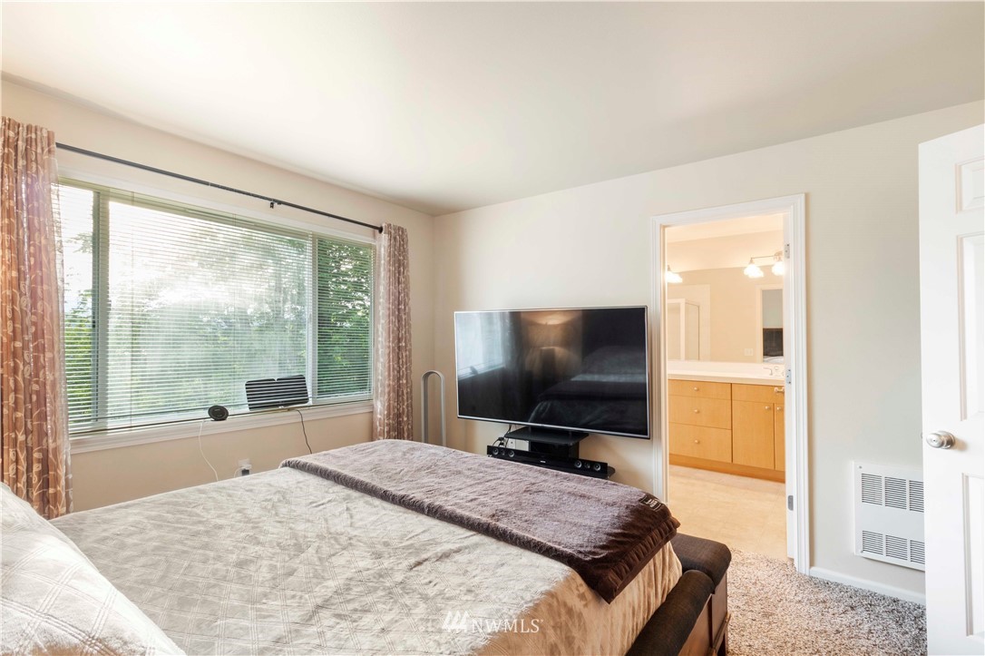 4815 Lake Place South, Unit B Renton, WA 98055 - Photo 21 of 25 Gallery Image 21