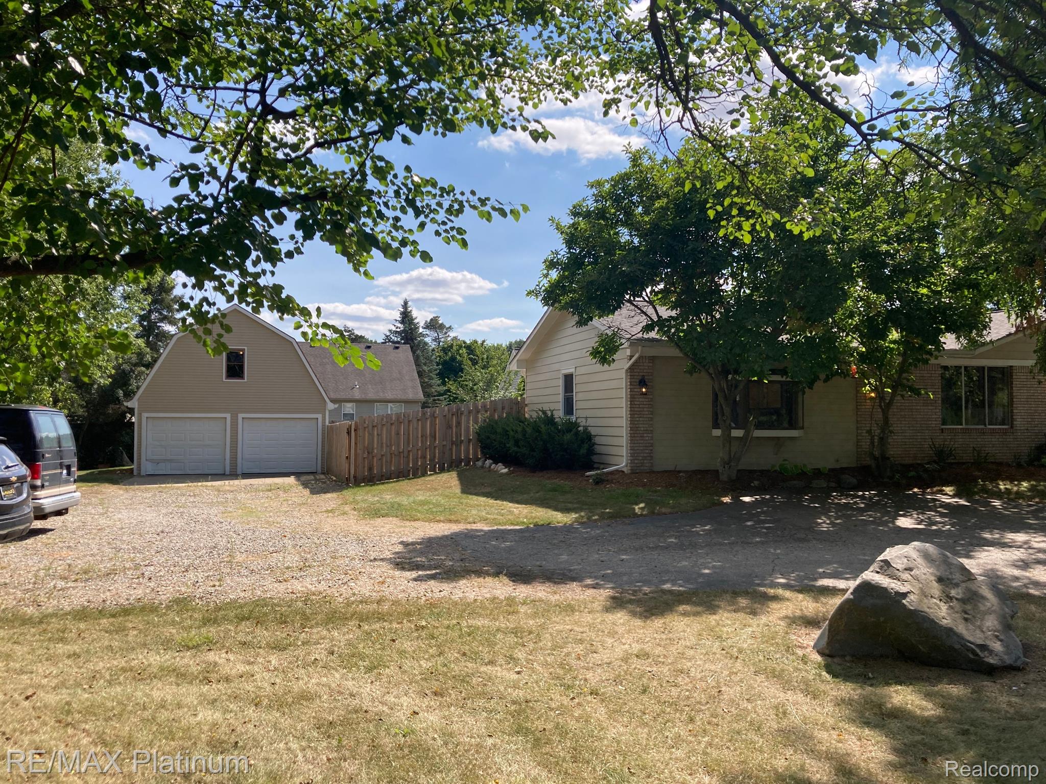 2790 East Wardlow Road Highland, MI 48356 - Photo 3 of 26 Gallery Image 3