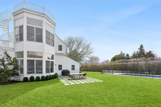 $150,000 | 14 Swans Neck Lane, Water Mill, NY 11976