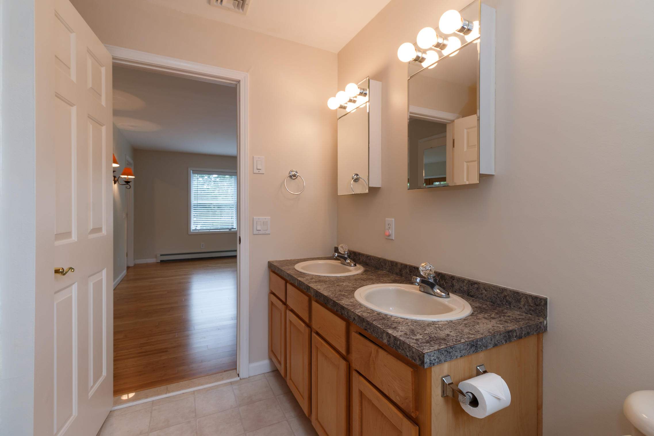 31 Bayview Road Mashpee, MA 02649 - Photo 20 of 30 31BayviewRdMashpee-0612