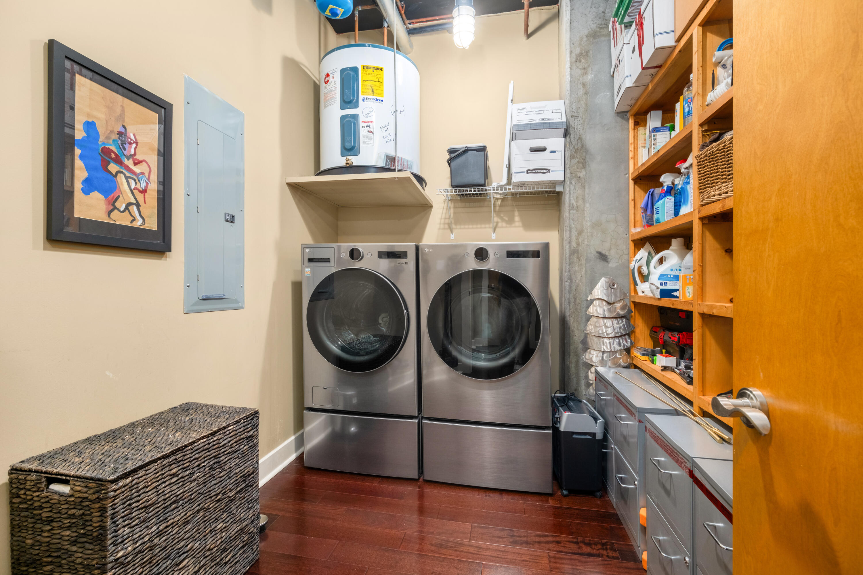 150 Bee Street, Unit 703 Charleston, SC 29425 - Photo 23 of 32 150 Bee St_Eterna_Media-26