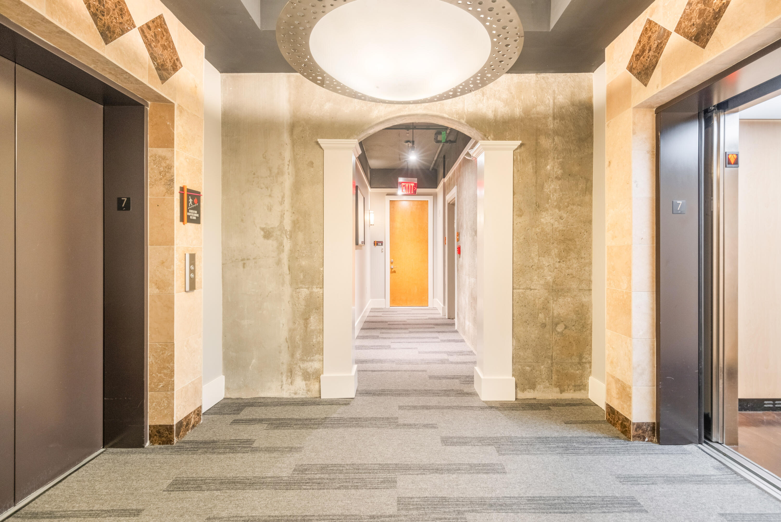 150 Bee Street, Unit 703 Charleston, SC 29425 - Photo 25 of 32 150 Bee St_Eterna_Media-28