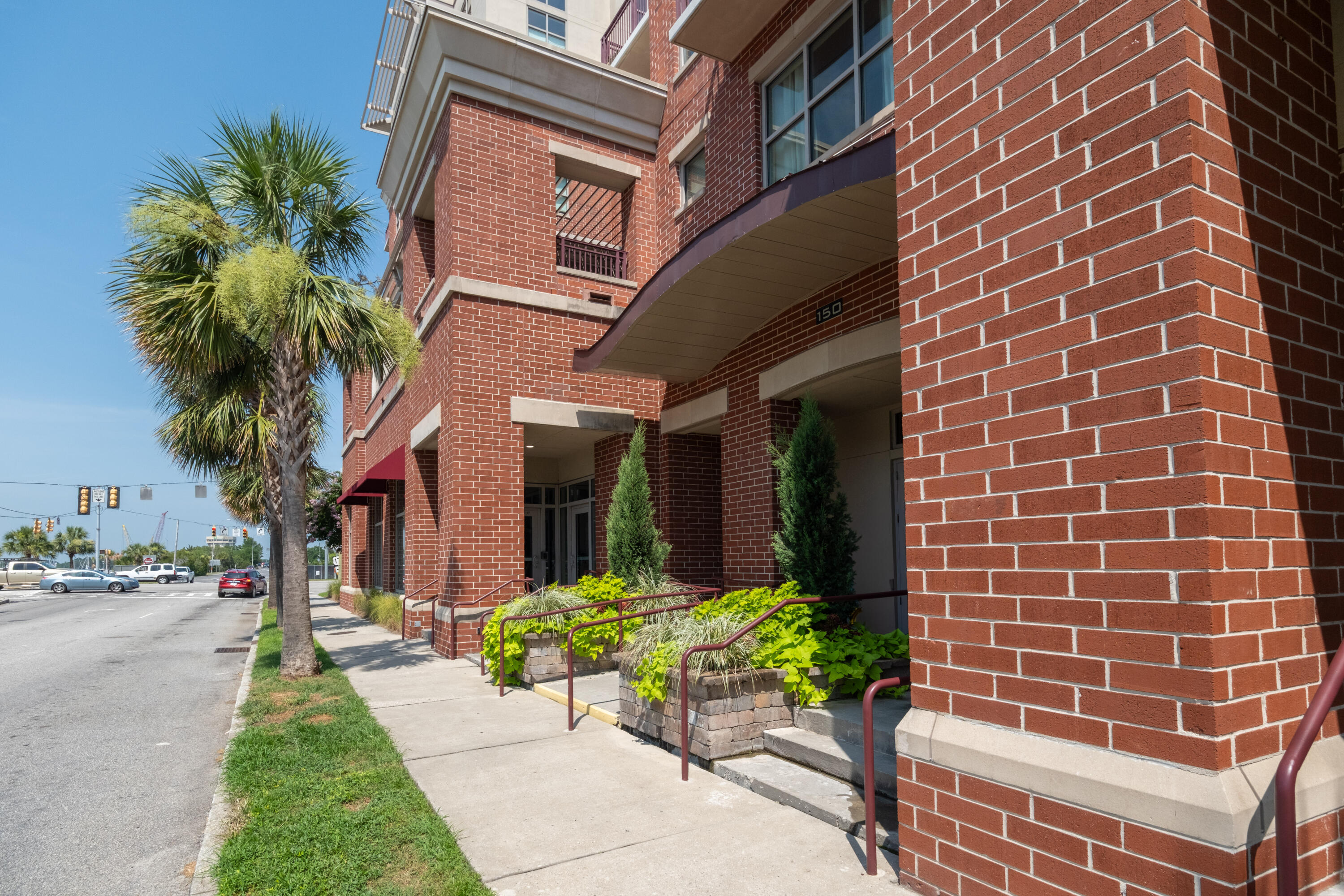 150 Bee Street, Unit 703 Charleston, SC 29425 - Photo 32 of 32 150 Bee St_Eterna_Media-36