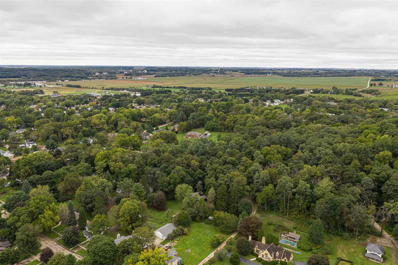 990 Illinois Street Oregon, IL 61061 - Photo 2 of 4 a view of city and mountain