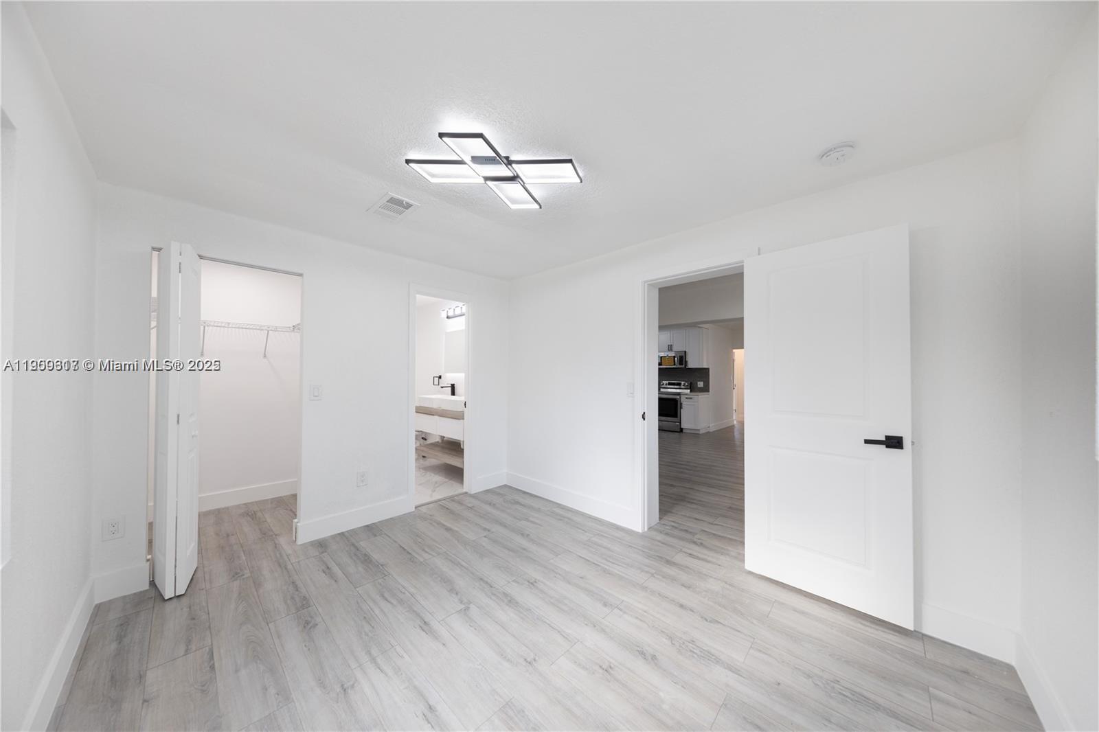 271 Northwest 143rd Street Miami, FL 33168 - Photo 18 of 43