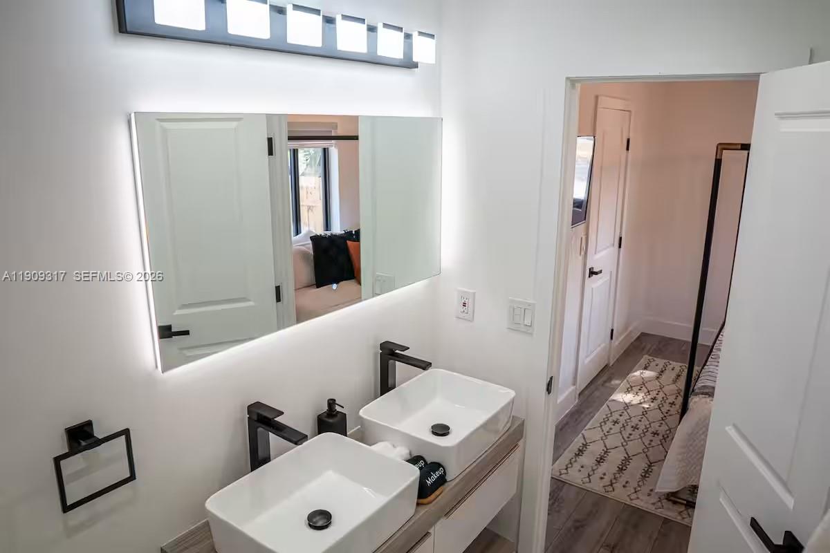 271 Northwest 143rd Street Miami, FL 33168 - Photo 23 of 42
