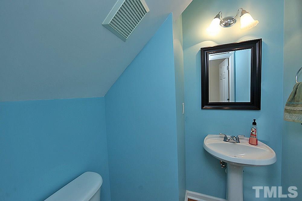 8416 Whisper Ridge Place Raleigh, NC 27613 - Photo 14 of 24