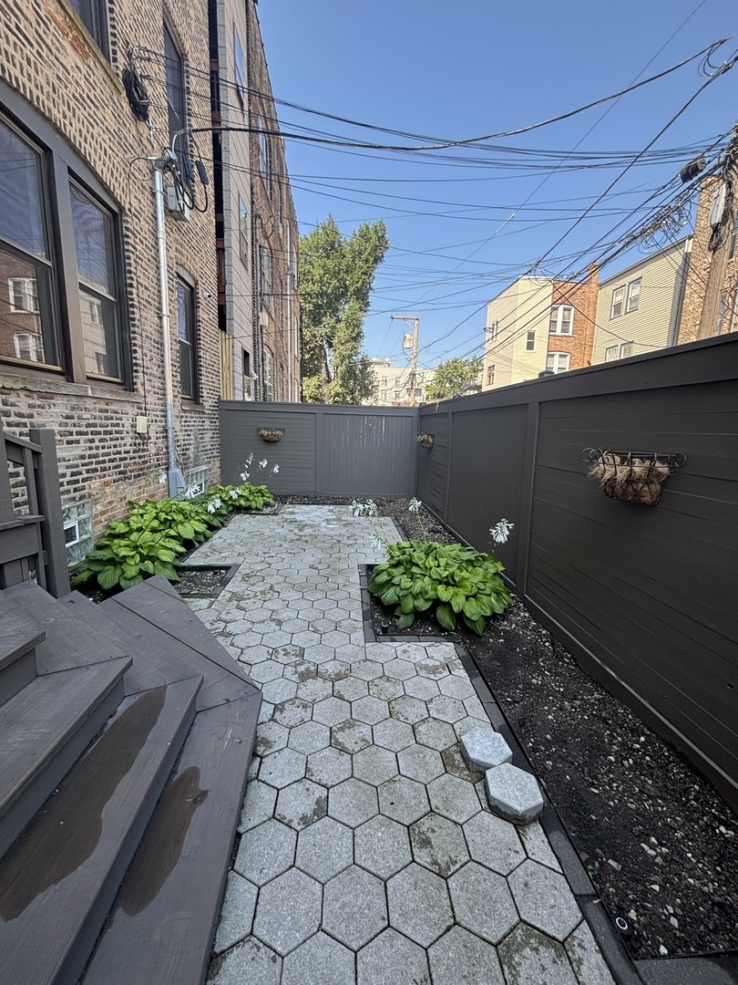 2318 West Thomas Street, Unit 1F Chicago, IL 60622 - Photo 14 of 15