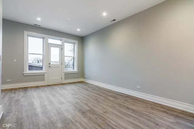 $2,825 | 2318 West Thomas Street, Unit 1F, Chicago, IL 60622