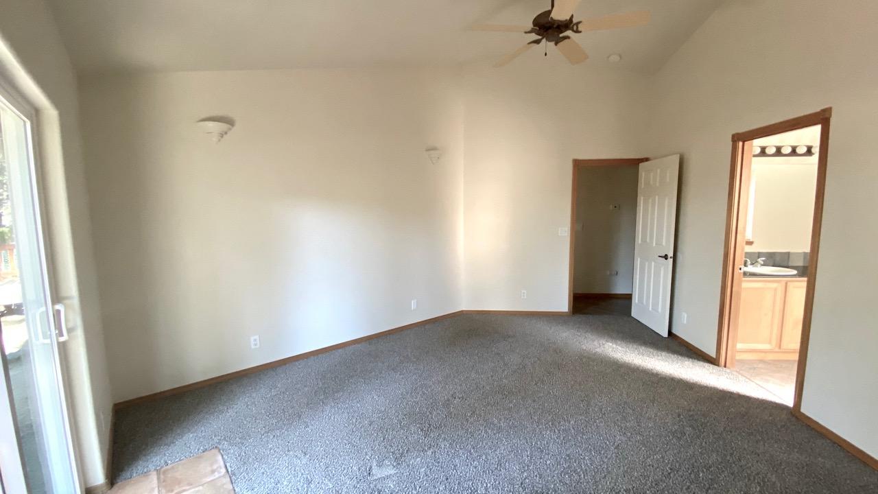 19170 Baker Road Bend, OR 97702 - Photo 12 of 23 IMG_3847