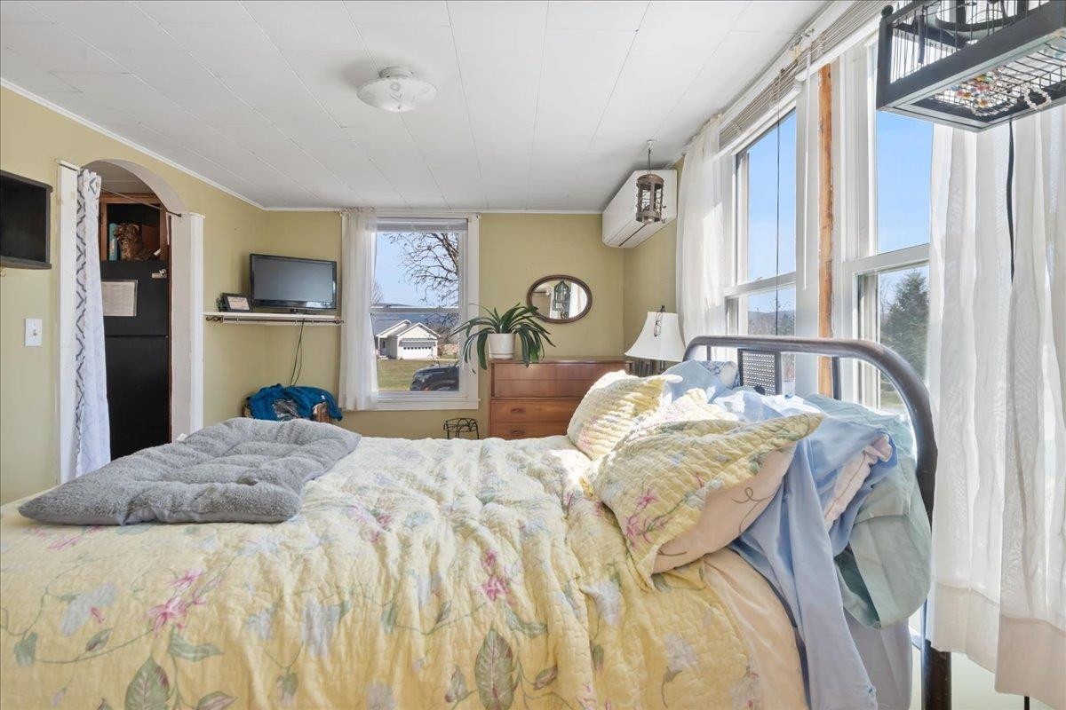 251 Hunt Road New Haven, VT 05472 - Photo 19 of 49