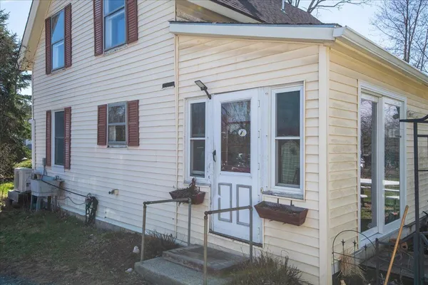 $330,000 | 251 Hunt Road, New Haven, VT 05472