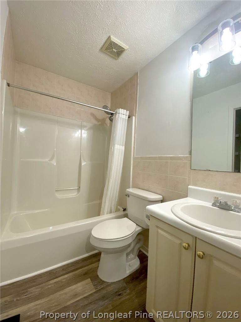 5715 Walkabout Road Hope Mills, NC 28348 - Photo 6 of 16