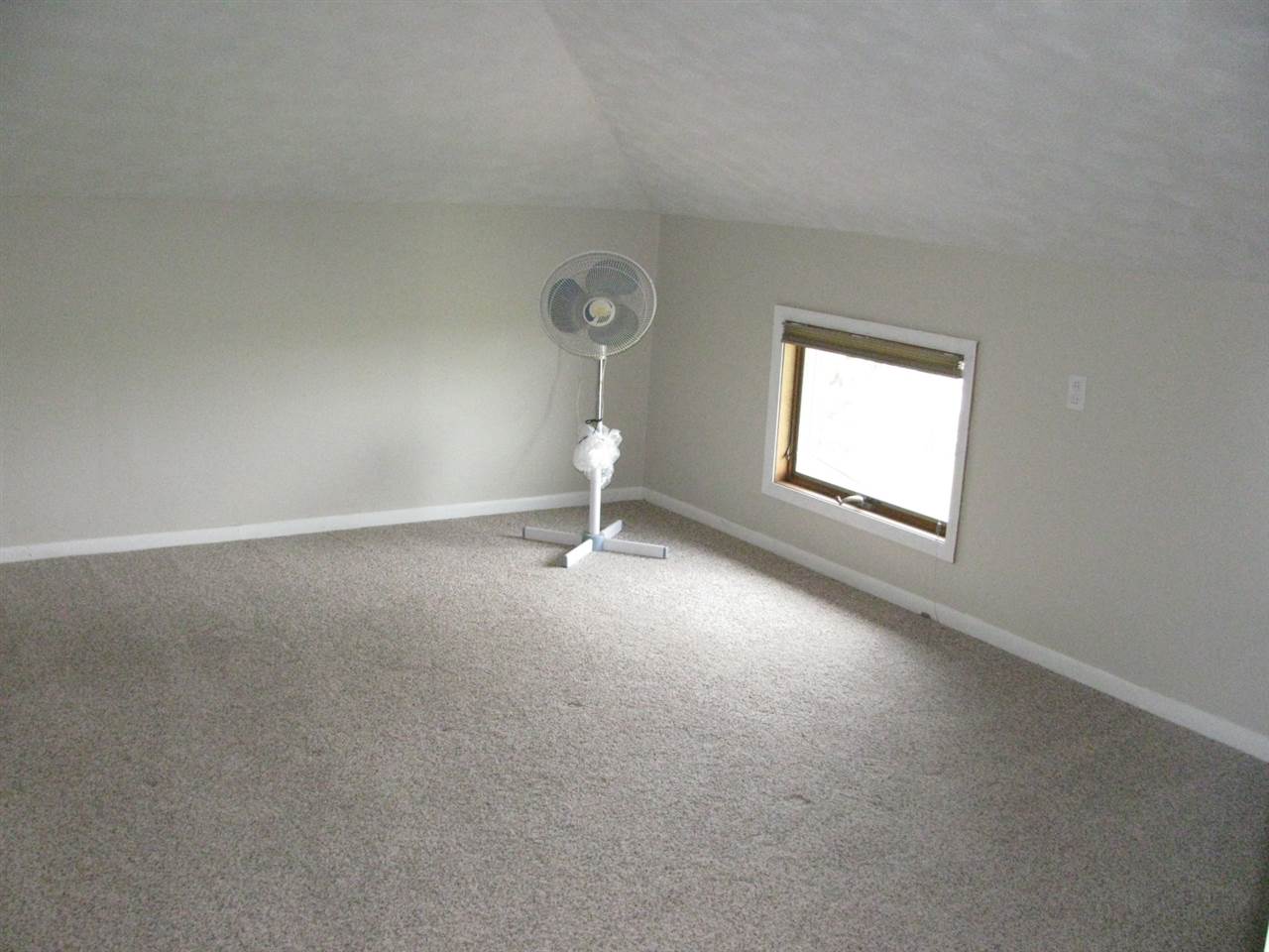 4405 Oasis Road Southeast West Liberty, IA 52776 - Photo 25 of 39 Gallery Image 25