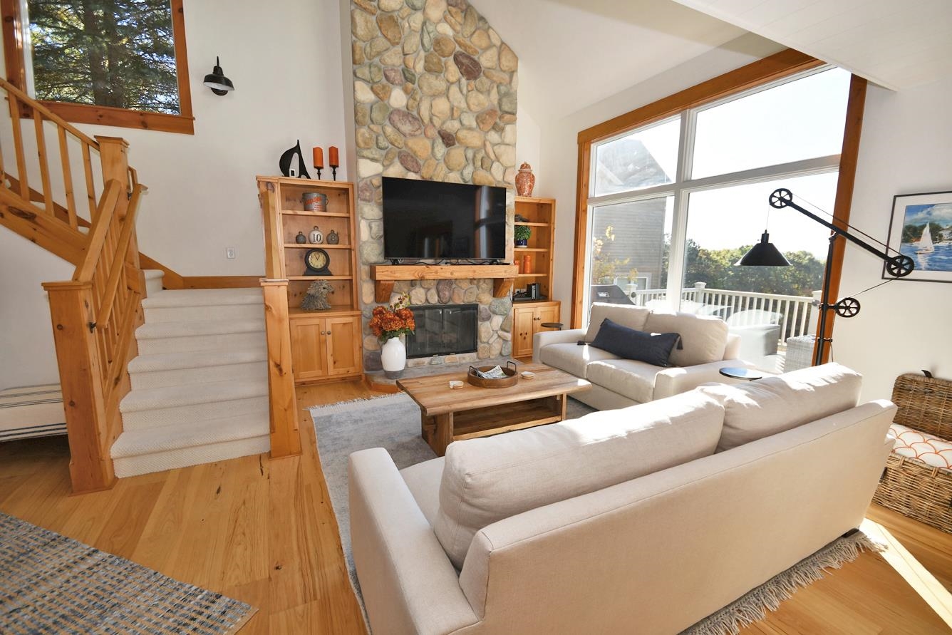 8 Chimney Ridge Maple City, MI 49664 - Photo 9 of 62