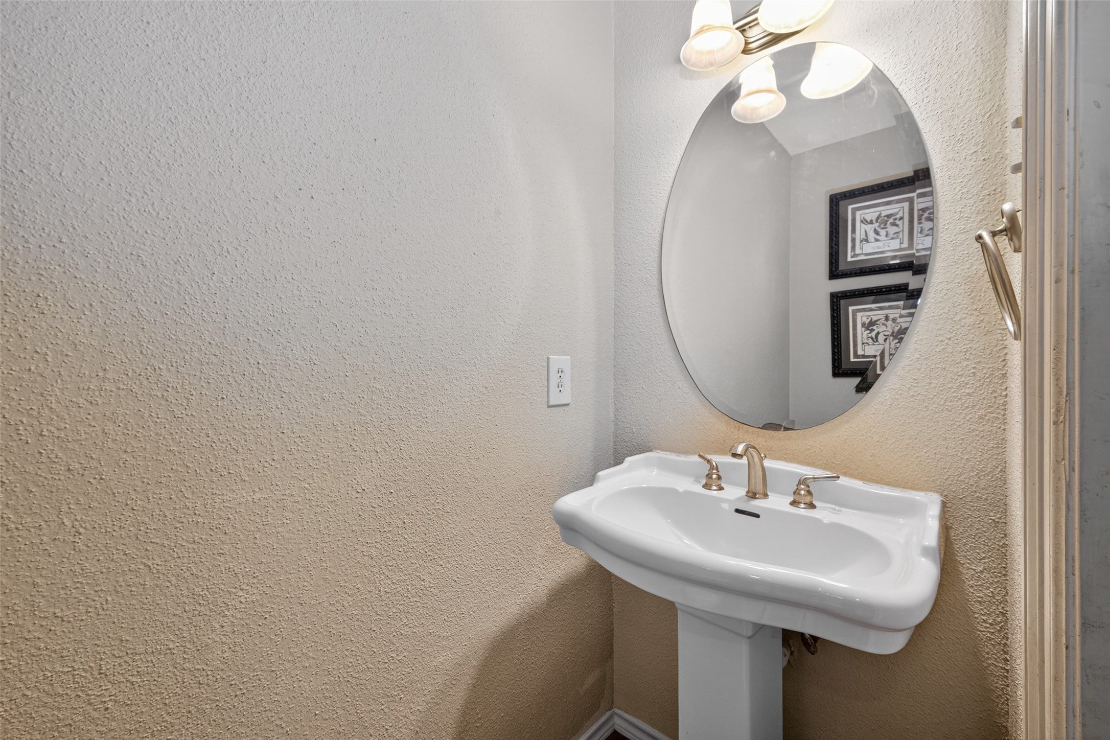 2211 South Kirkwood Road, Unit 49 Houston, TX 77077 - Photo 21 of 34 a bathroom with a sink and a mirror