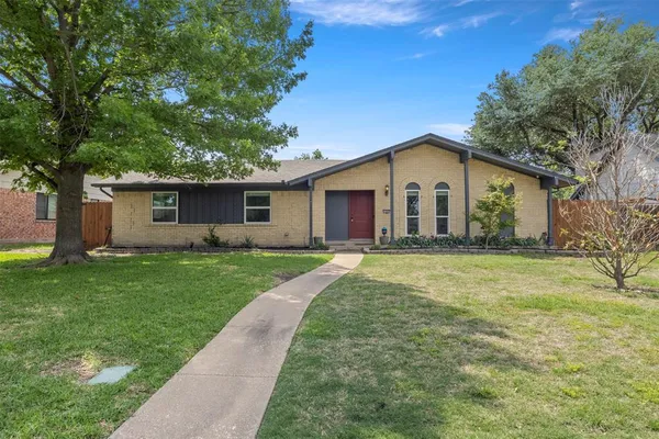 $375,000 | 1302 Hillsdale Drive, Richardson, TX 75081