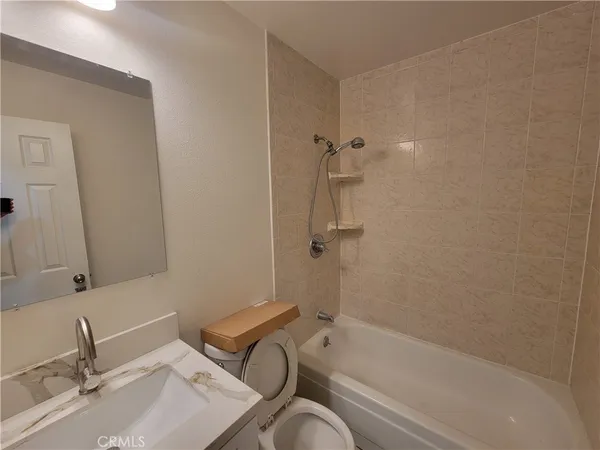 $4,000 | 13738 Lucas Lane, Cerritos, CA 90703