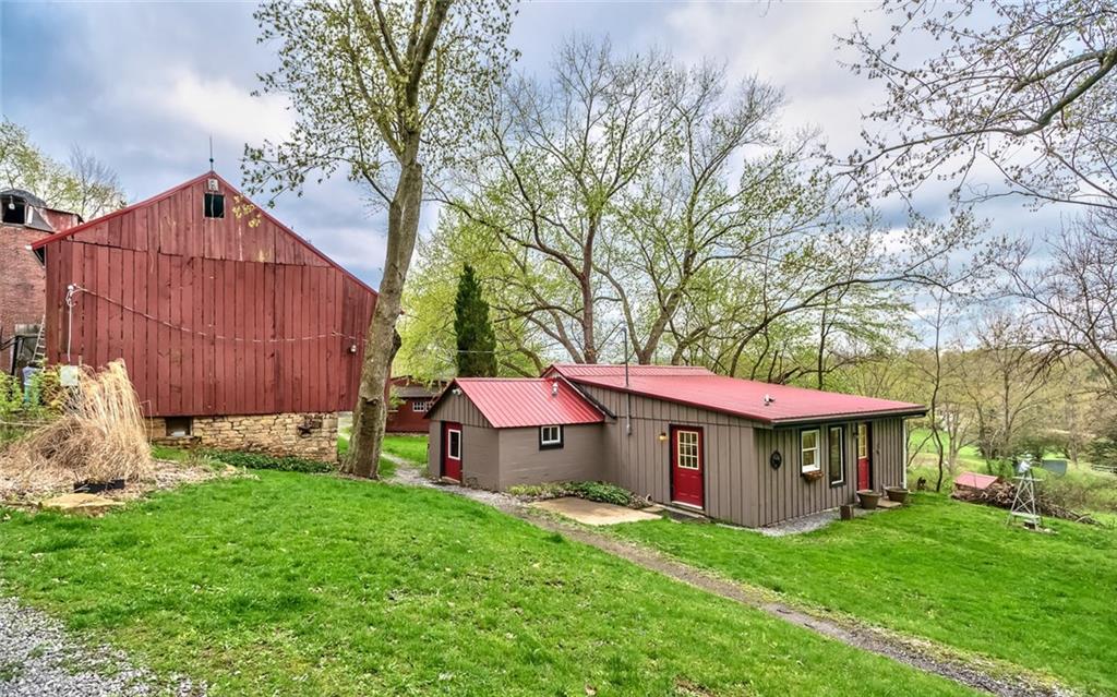381 Fanker Road Harmony, PA 16037 - Photo 4 of 25 Gallery Image 4