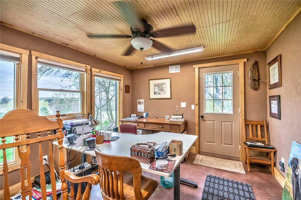 381 Fanker Road Harmony, PA 16037 - Photo 8 of 25 Gallery Image 8