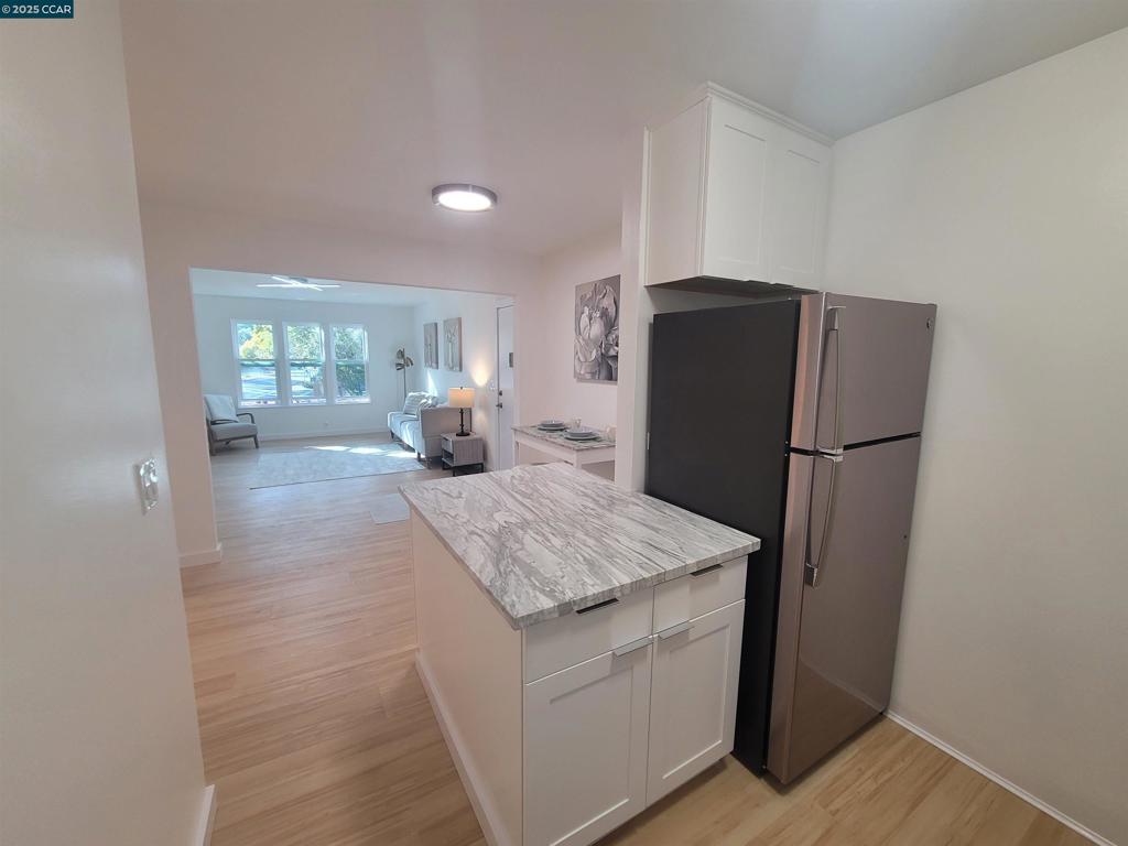 375-375 Camelback Road, Unit 23 Pleasant Hill, CA 94523 - Photo 22 of 42