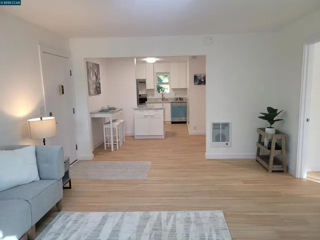 $390,000 | 375-375 Camelback Road, Unit 23, Pleasant Hill, CA 94523