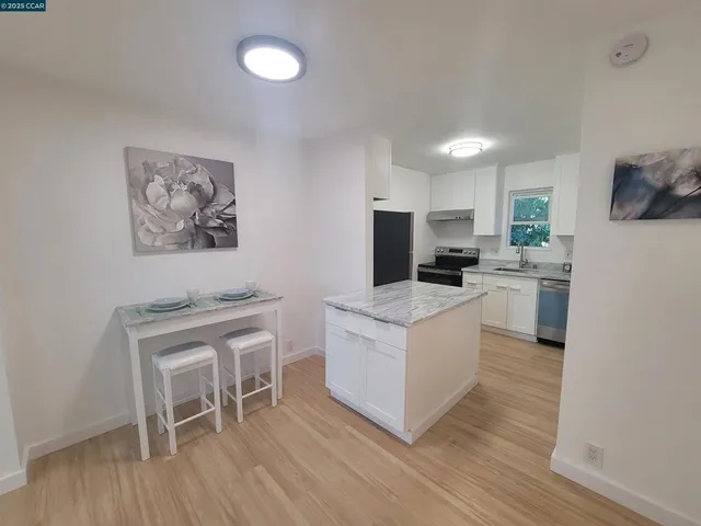 $390,000 | 375-375 Camelback Road, Unit 23, Pleasant Hill, CA 94523