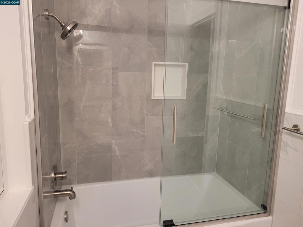 375-375 Camelback Road, Unit 23 Pleasant Hill, CA 94523 - Photo 35 of 42