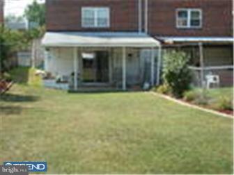 7321 Hiola Road Philadelphia, PA 19128 - Photo 2 of 11 Exterior Back