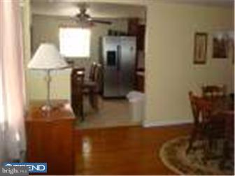 7321 Hiola Road Philadelphia, PA 19128 - Photo 4 of 11 Gallery Image 4
