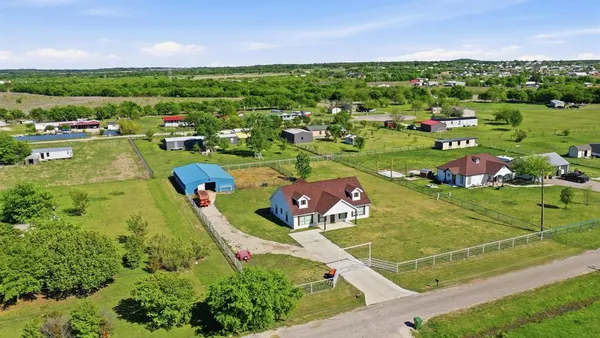 $435,000 | 6612 Old Orchard Court, Joshua, TX 76058