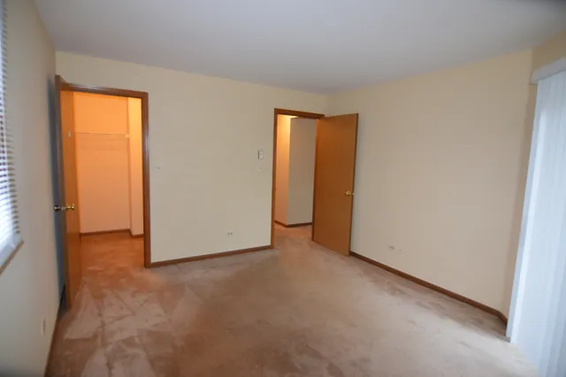 $1,395 | 4408 West Shamrock Lane, Unit 2F, McHenry, IL 60050