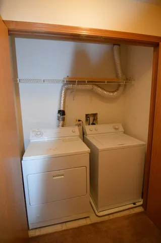 $1,395 | 4408 West Shamrock Lane, Unit 2F, McHenry, IL 60050