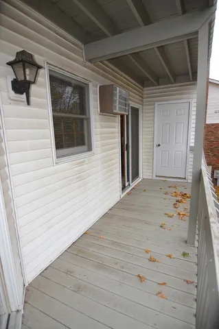 $1,395 | 4408 West Shamrock Lane, Unit 2F, McHenry, IL 60050