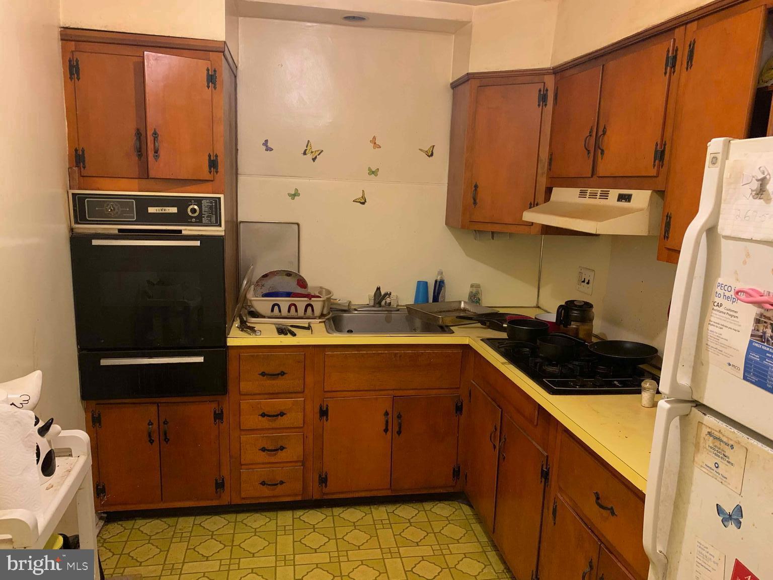 763 Burmont Road Drexel Hill, PA 19026 - Photo 12 of 20 1st fl kitchen