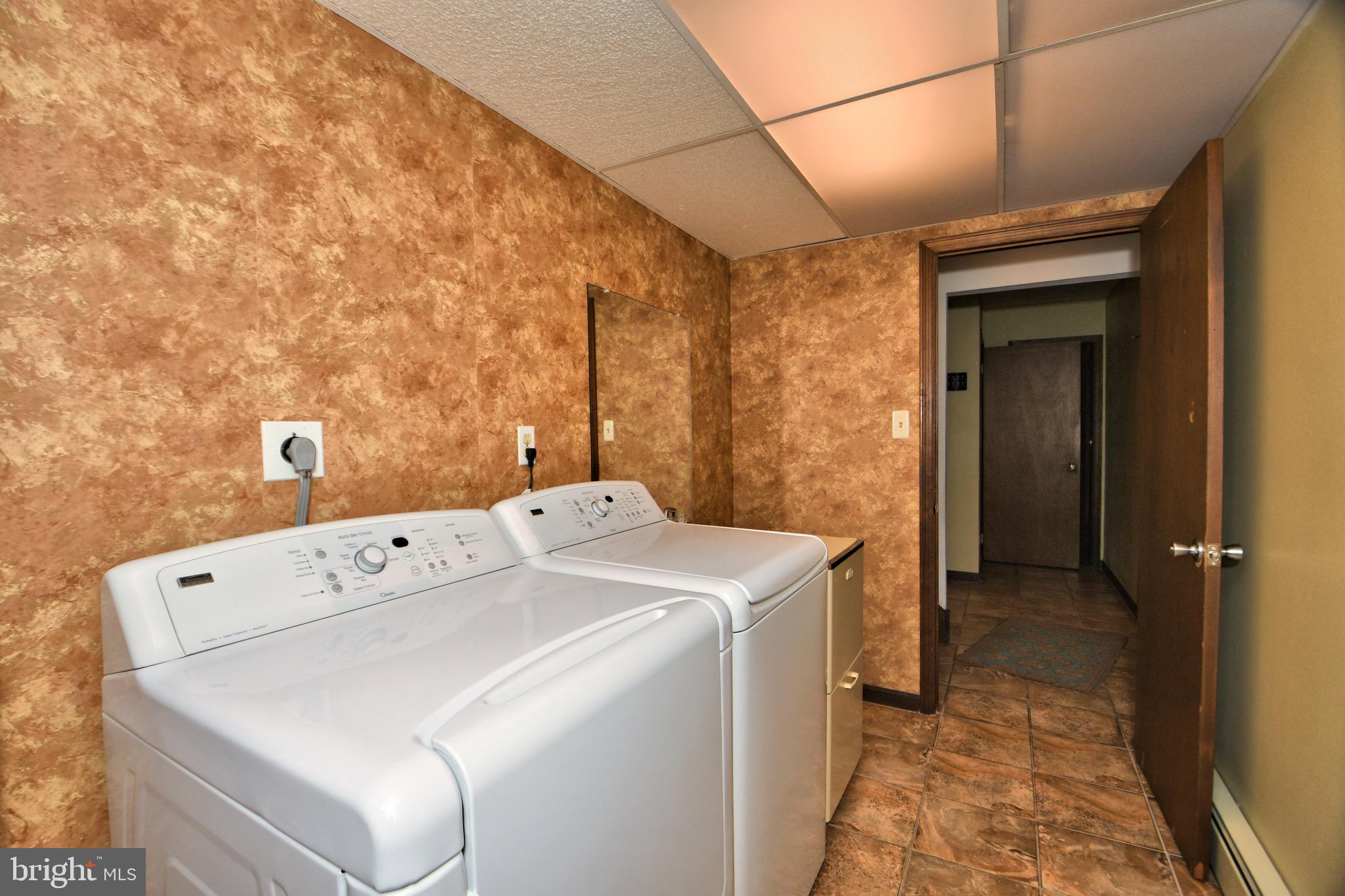 30 Deerpath Road Chalfont, PA 18914 - Photo 26 of 53 Laundry room