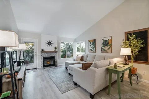 $795,000 | 12242 Paseo Lucido, Unit D, San Diego, CA 92128