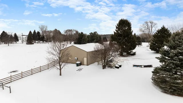 $479,900 | W9158 Horse Shoe Road, Beaver Dam, WI 53916