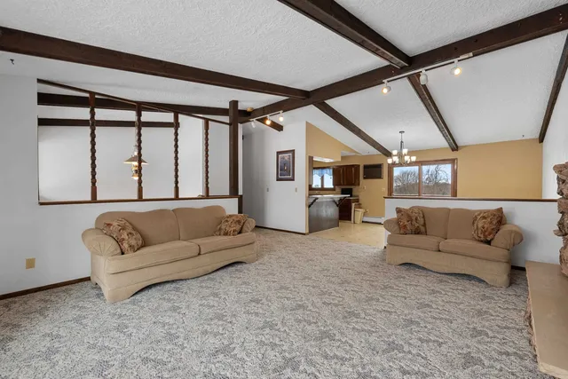 $479,900 | W9158 Horse Shoe Road, Beaver Dam, WI 53916