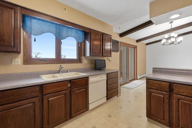 $479,900 | W9158 Horse Shoe Road, Beaver Dam, WI 53916