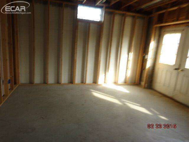 4757 Bradley Road Gregory, MI 48137 - Photo 16 of 33 20877470-15.JPG