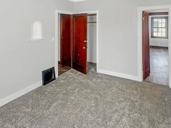 $139,900 | 520 East Blue Earth Avenue, Fairmont, MN 56031