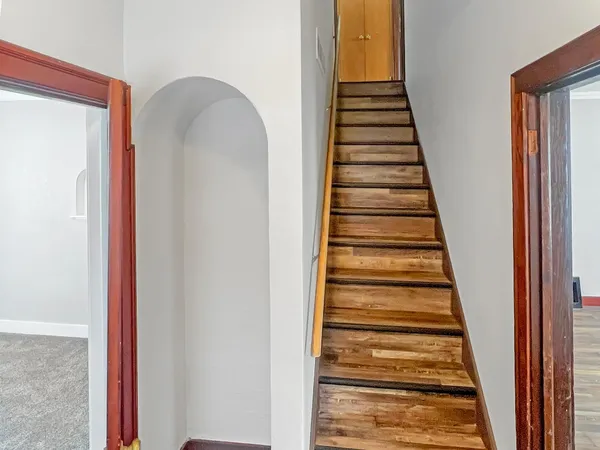 $139,900 | 520 East Blue Earth Avenue, Fairmont, MN 56031