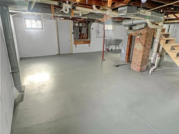 $139,900 | 520 East Blue Earth Avenue, Fairmont, MN 56031