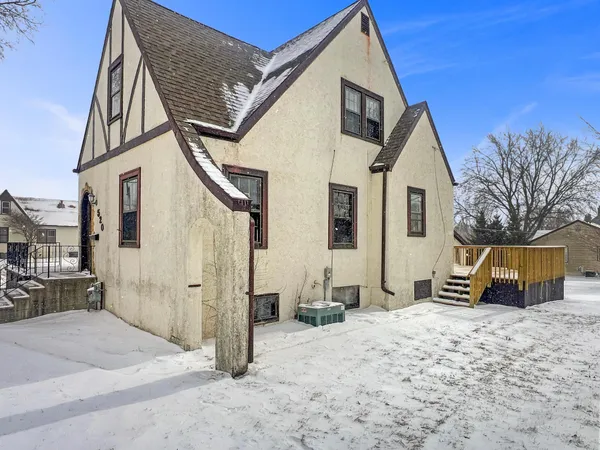 $139,900 | 520 East Blue Earth Avenue, Fairmont, MN 56031