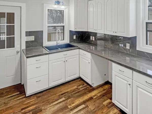 $139,900 | 520 East Blue Earth Avenue, Fairmont, MN 56031