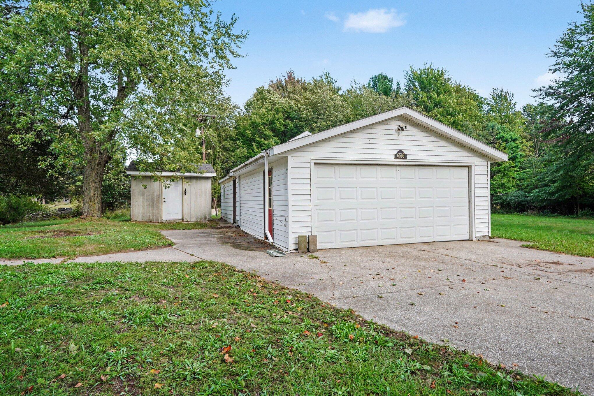 6516 Martin Road Muskegon, MI 49441 - Photo 3 of 34 004_file_9507