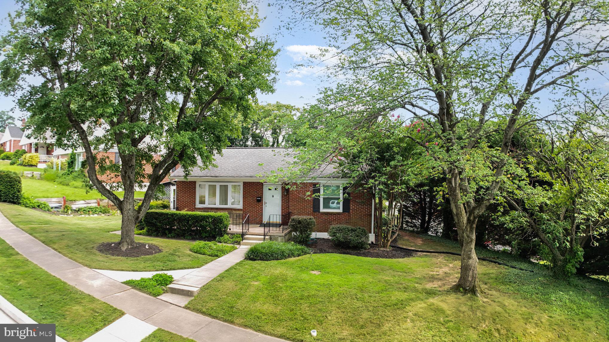 6301 Fieldvale Road Baltimore, MD 21237 - Photo 40 of 44 front view of house with a yard