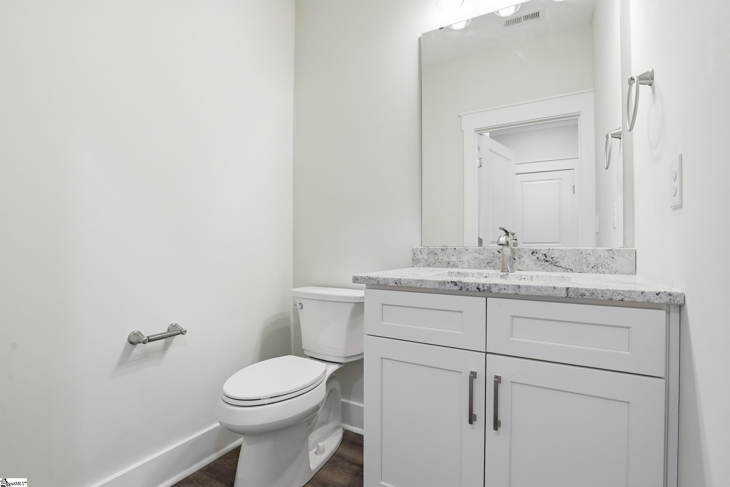 210 Giles Street Anderson, SC 29621 - Photo 15 of 41