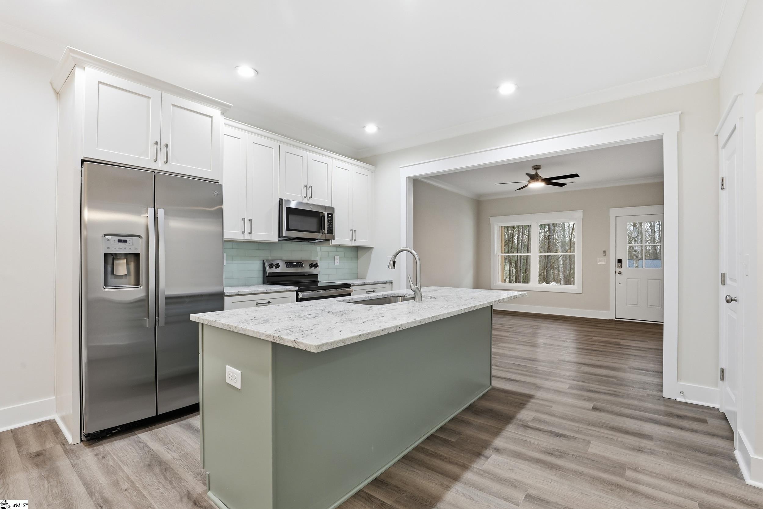 210 Giles Street Anderson, SC 29621 - Photo 3 of 41